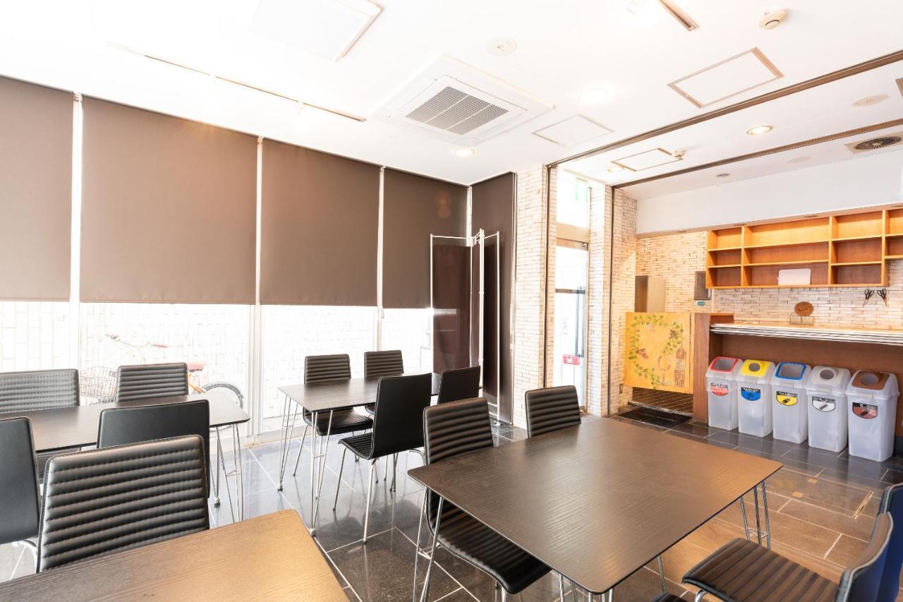 Oyo Hotel Exsaison Sugamo Токио Экстерьер фото